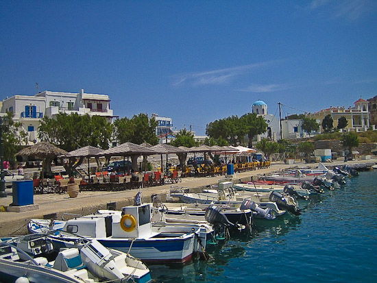 Hafen in Tinos